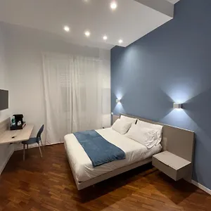 Pensión Maison Grimaldi, Nápoles